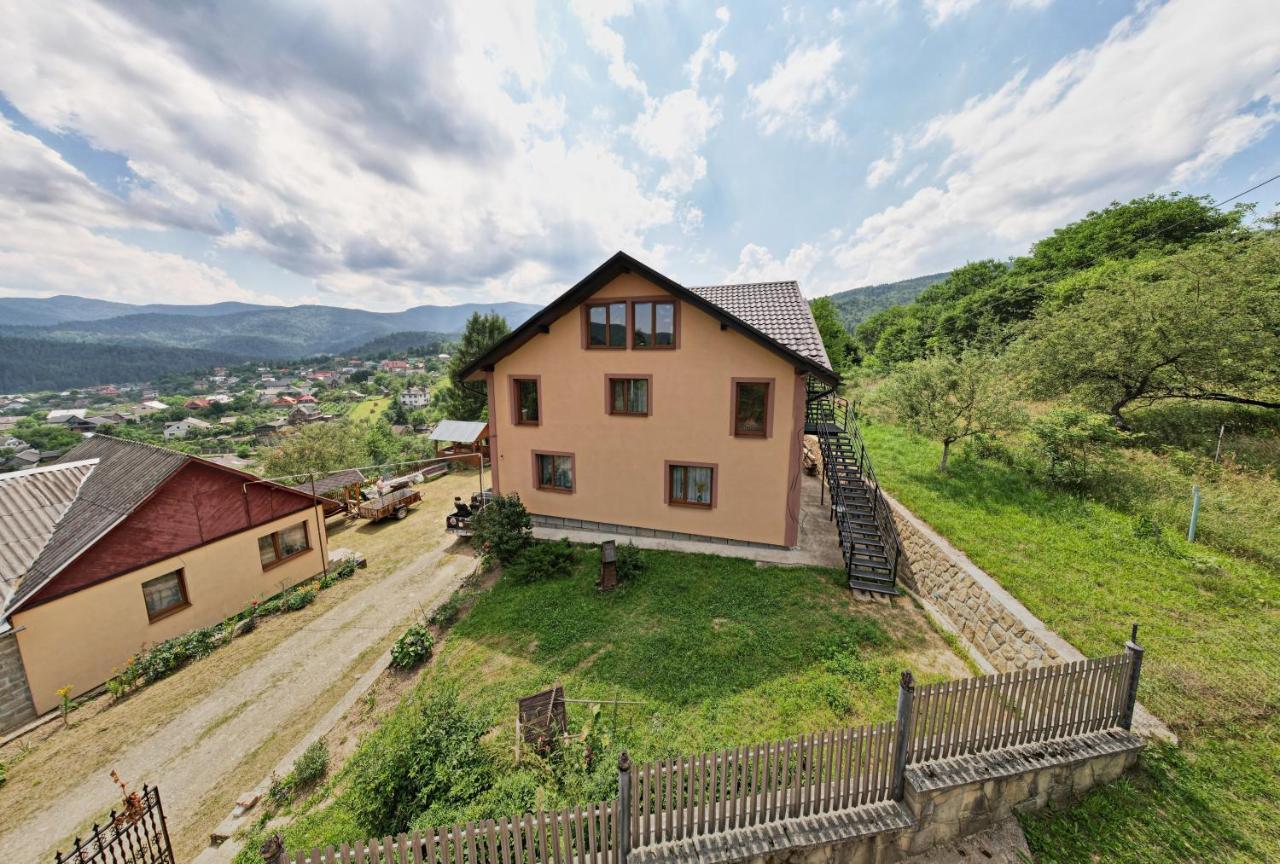Gazdіvska Hata Guest House Яремче Екстер'єр фото